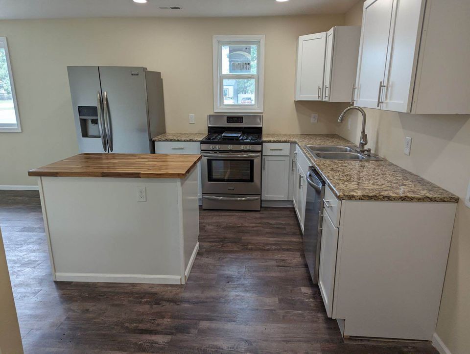 6 22nd St S, Battle Creek, MI 49015 Townhome Rentals in Battle Creek