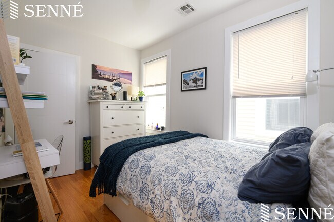 Foto del edificio - 306 Western Ave