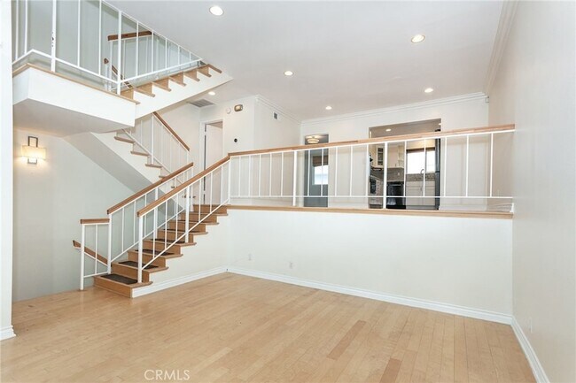 Foto del edificio - 5353 Corteen Pl