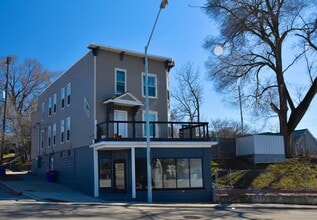 Building Photo - 1224 Plainfield Ave NE