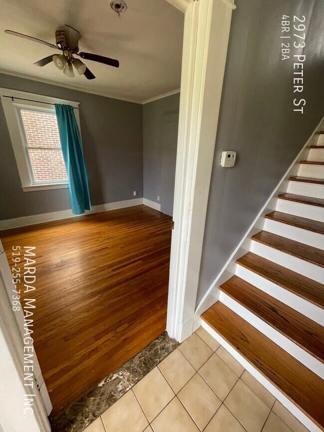 Building Photo - CHARMING 4 BED/2 BATH HOUSE NEAR UofW PLUS...