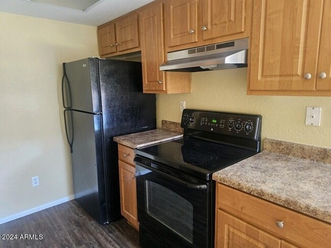 Building Photo - 3810 N Maryvale Pkwy