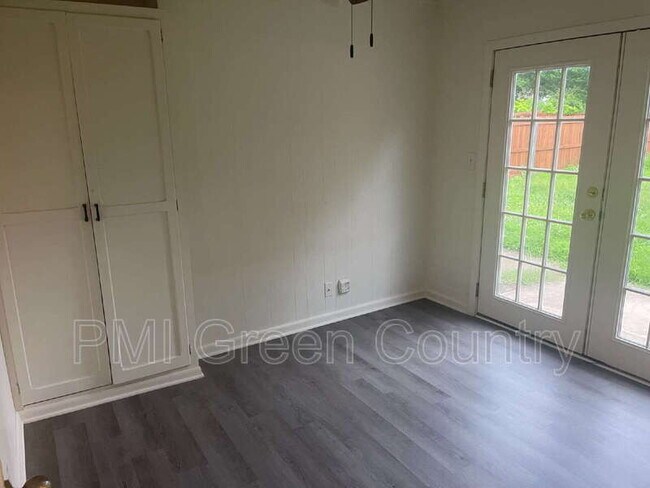 Foto del edificio - 428 S 67th E Ave