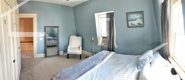 Building Photo - Huge 4+ bed unit with 2000+sf of space, pr...