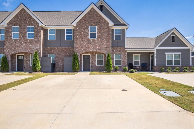 Foto del edificio - Legends Townhomes