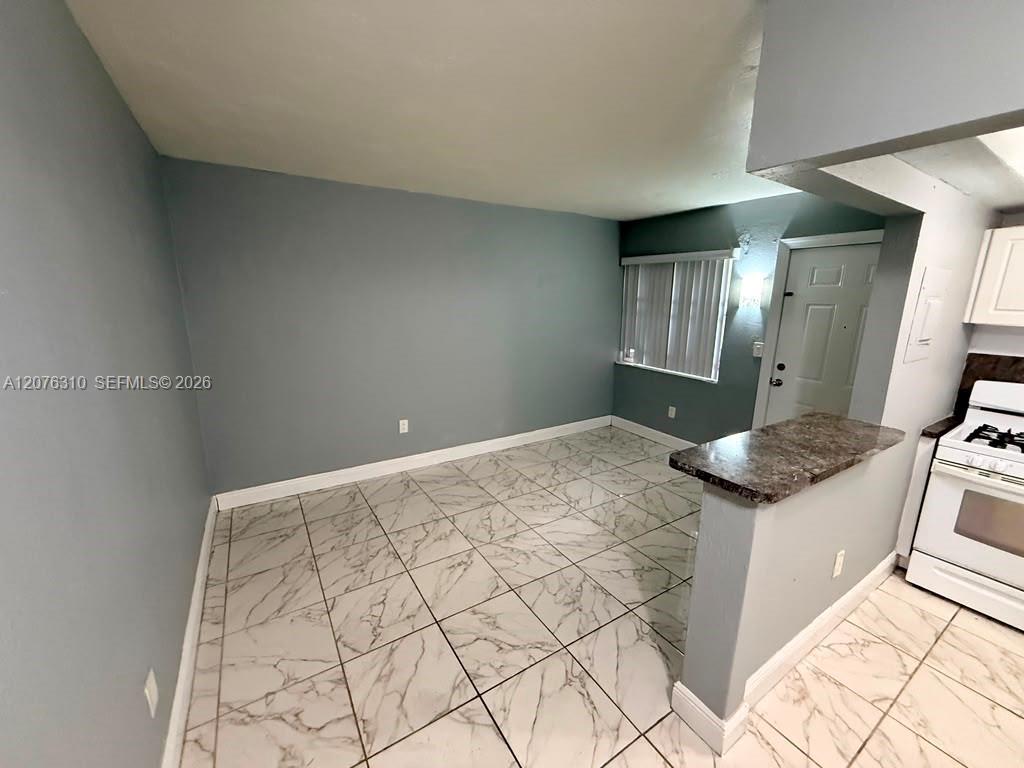 Foto del edificio - 350 E 21st St