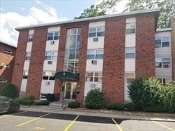Foto del edificio - 9 Commonwealth Ct