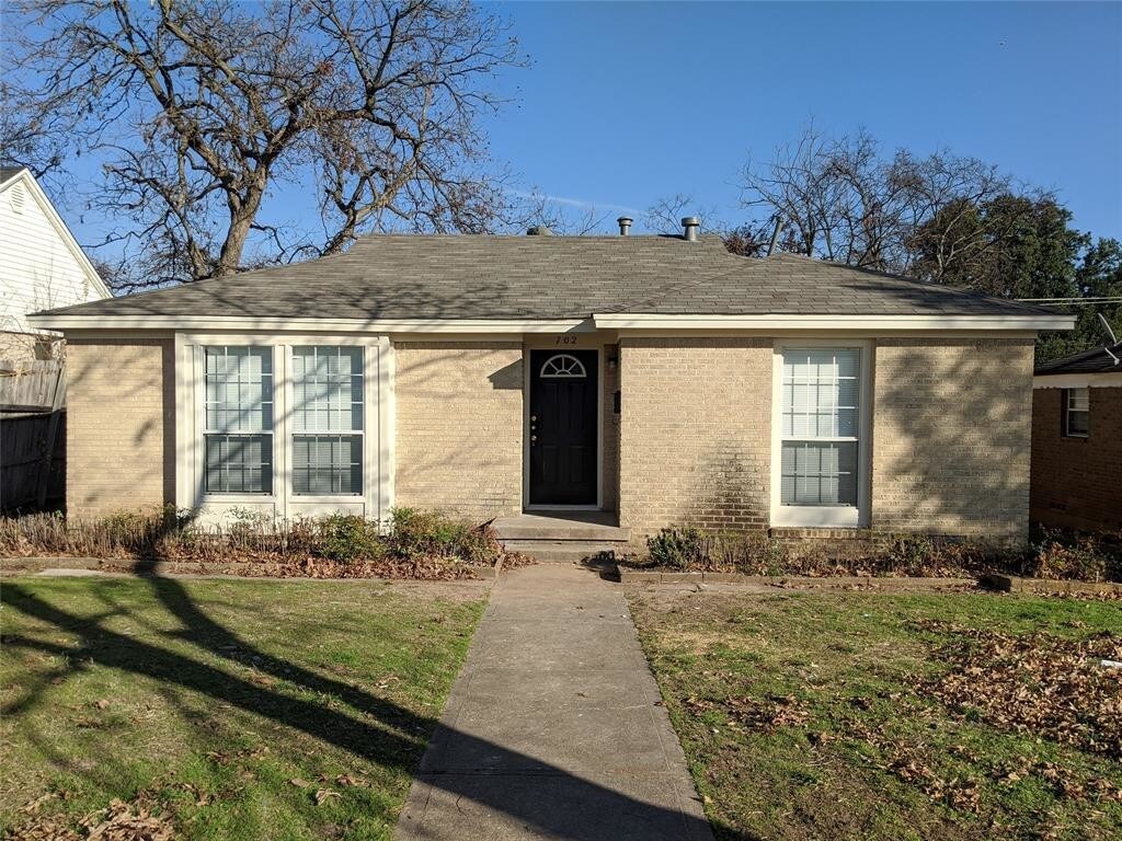 702 Westmount Ave, Dallas, TX 75211 House for Rent in Dallas, TX