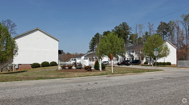 Cambridge Townhomes - Caswell at Cambridge