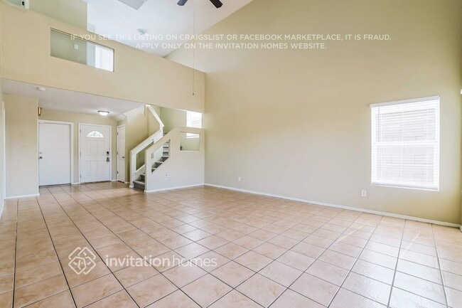 Building Photo - 11243 W Devonshire Ave