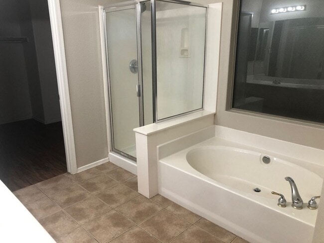 Building Photo - Long Term rental in Chandler