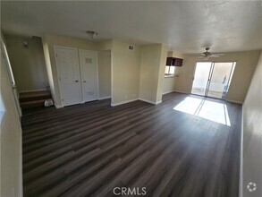 Building Photo - 367 N Eucalyptus Ave