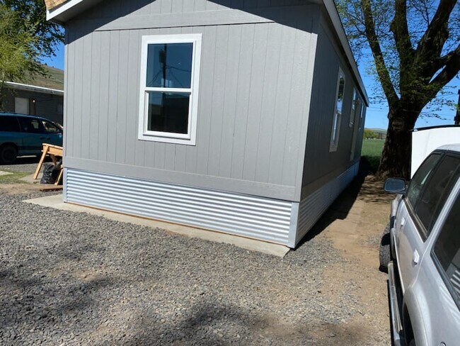 Building Photo - 36539 US-12