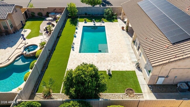 Foto del edificio - 8663 W Yukon Dr