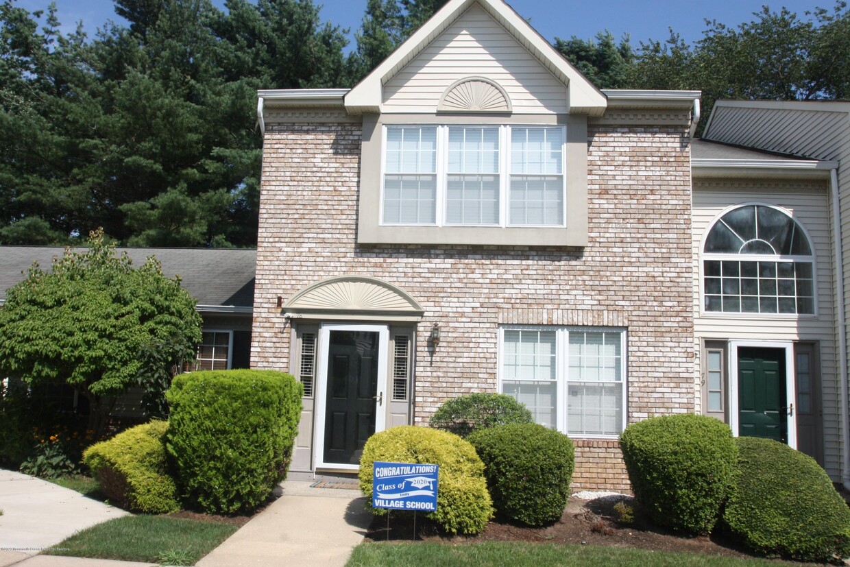 78 Arlington Ct, Holmdel, NJ 07733 Condo for Rent in Holmdel, NJ