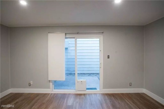 Foto del edificio - 2122 Hancock Dr