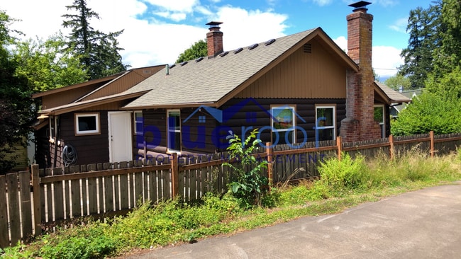 Building Photo - 3806 S Canby St