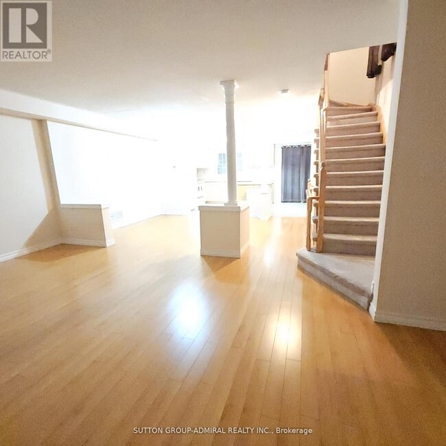 Building Photo - 27 Frost King Ln