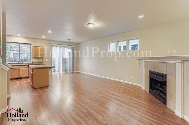 Foto del edificio - 3 Bed 2.5 Bath Beaverton Home!