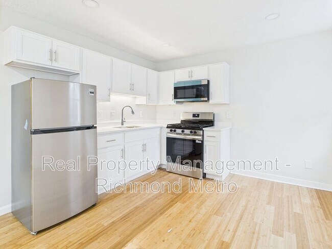 Building Photo - 3206 Midlothian Tpke