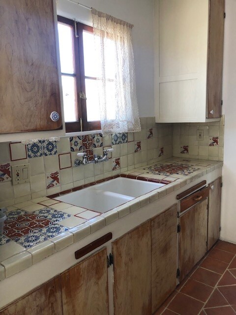 Kitchen - 2448 28th St
