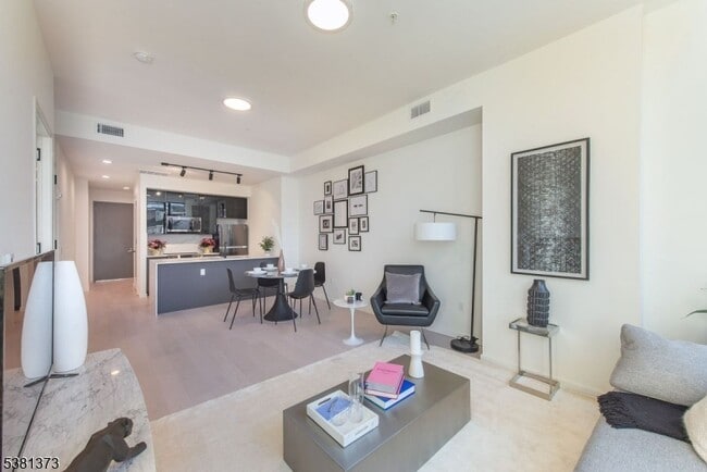Foto del edificio - 258 S Harrison St