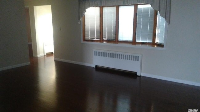 Foto del edificio - 353 N Idaho Ave