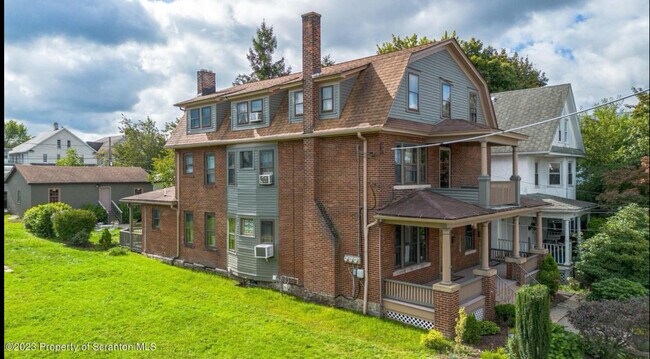 Foto del edificio - 814 Prescott Ave