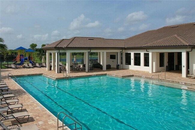 Building Photo - 14857 Portico Blvd