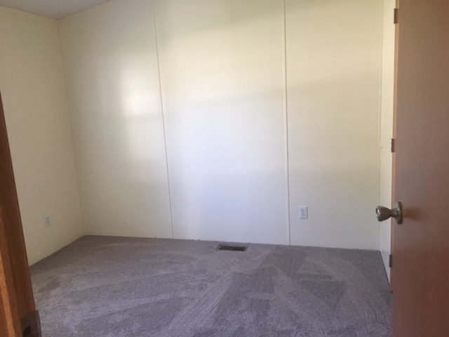 Building Photo - 47 Noble Ln