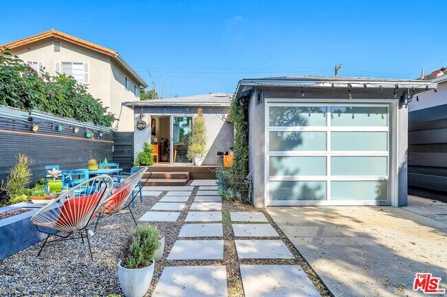 Foto del edificio - 4358 Lyceum Ave