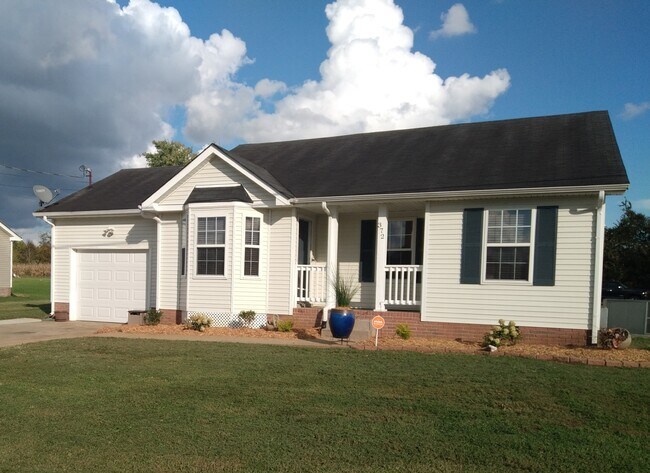 Vista frontal de Cool Ranch - 372 Pioneer Dr