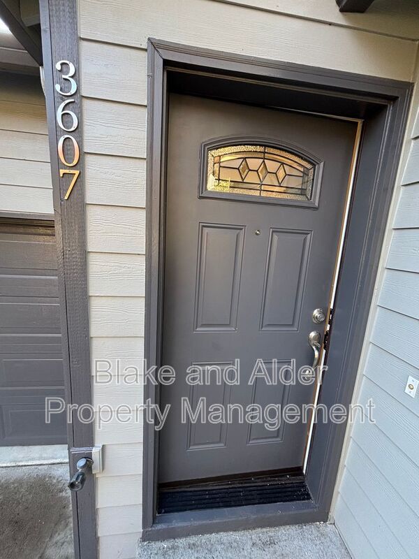 Foto del edificio - 3607 NE 158th Ave