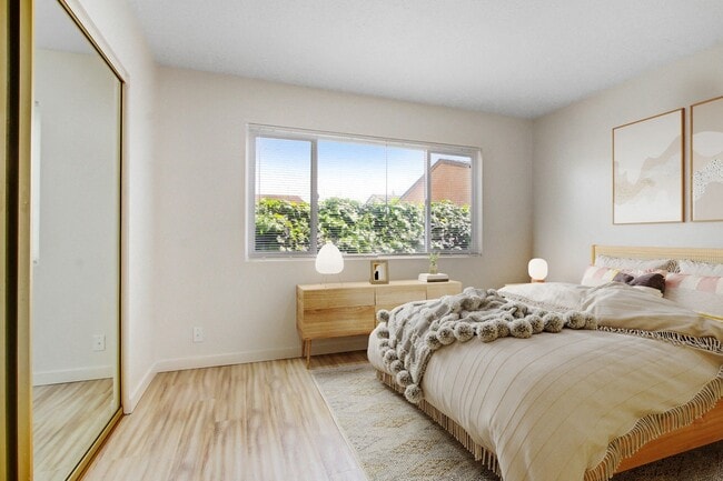 Building Photo - Casa De Ventura