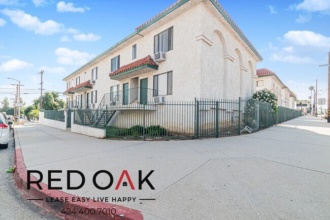 Foto del edificio - 12883 San Fernando Rd