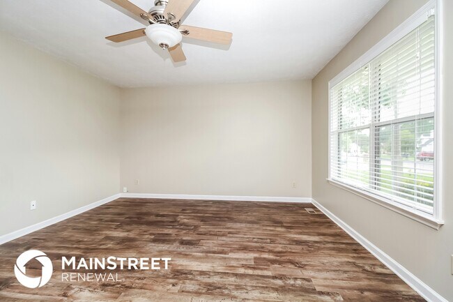 Building Photo - 5016 Trailwater Dr