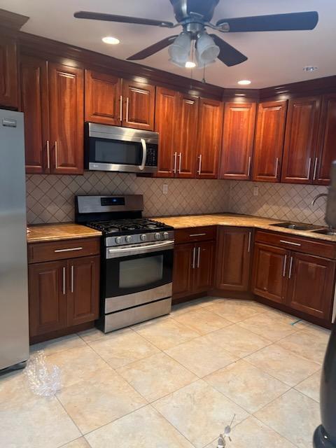Primary Photo - 1154 E 73rd St