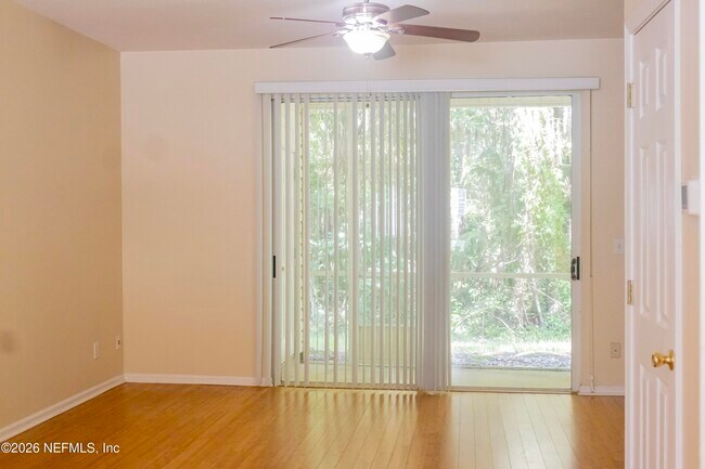 Foto del edificio - 3514 Twisted Tree Ln