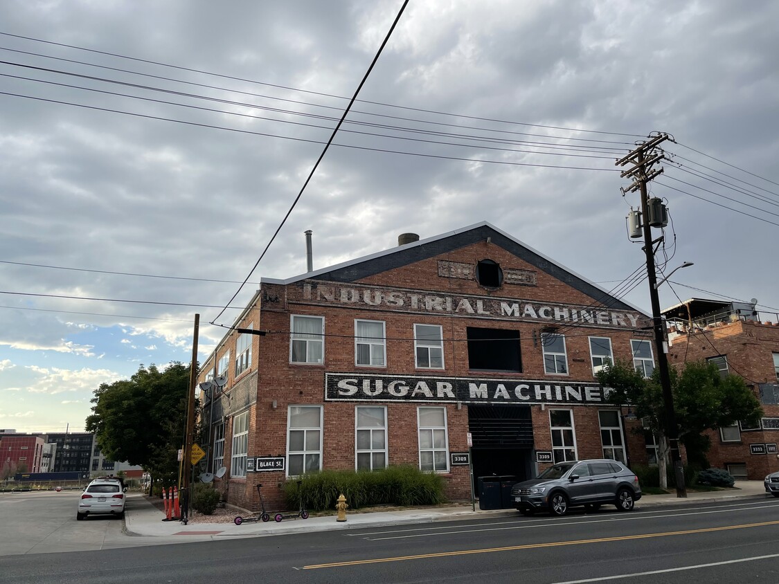 Photo - 3309 Blake St (Denver, CO)