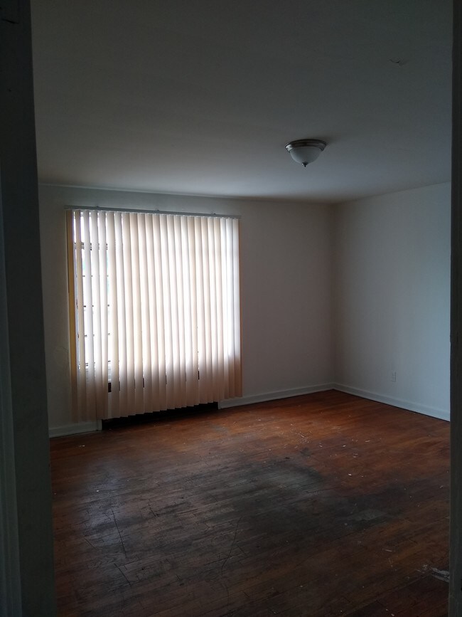 Bedroom #1 - 20930 Van Dyke Ave