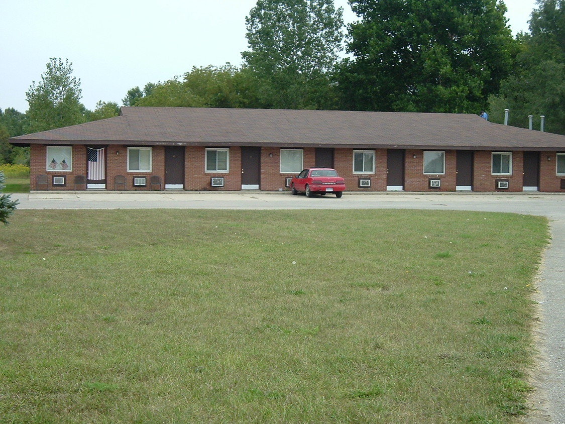 Ground Floor - 6336 N Van Dyke Rd