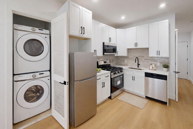 Foto del edificio - 337 Johnston Ave