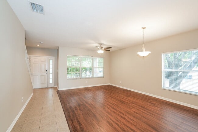 Building Photo - 3202 Shamrock Park Pl