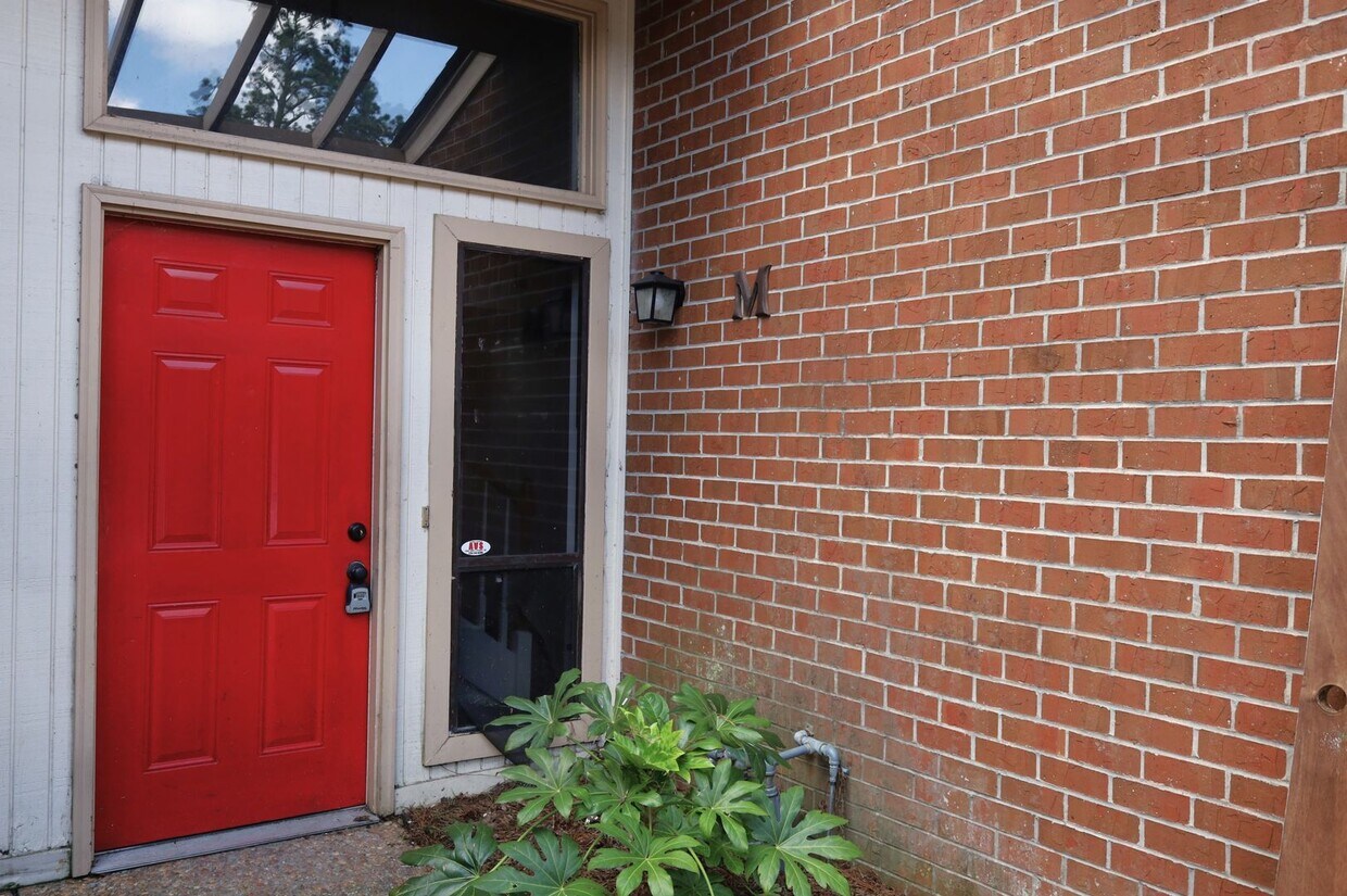 Primary Photo - 1307 Baytree Dr