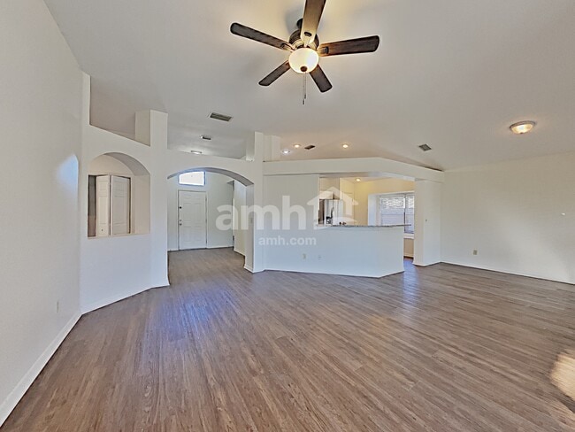 Building Photo - 1612 Westerly Dr