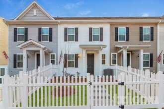 Building Photo - 6 Beautyberry St