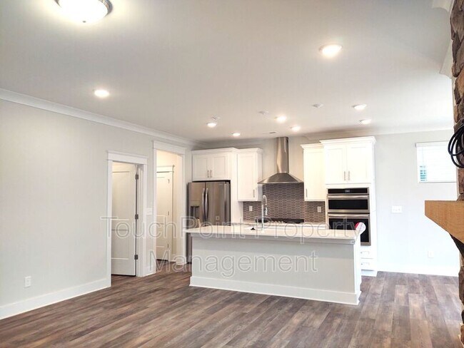 Foto del edificio - 4018 Belle Landing Rd