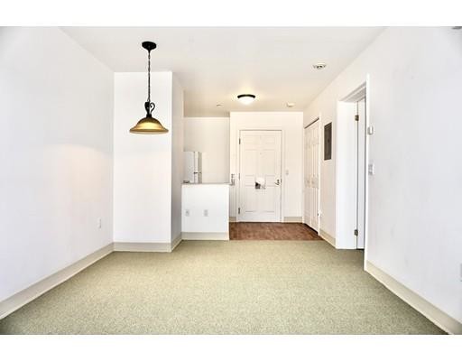 Building Photo - 259 Lowell St