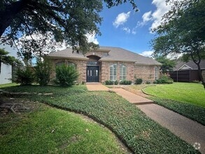 Building Photo - 4319 Briargrove Ln