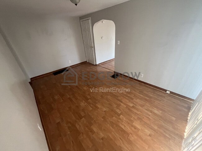 Foto del edificio - 1009 Quarry Ave NW